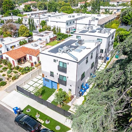Luxurious Townhome W/3 Master Suites Gated Parking Los Angeles Exterior photo
